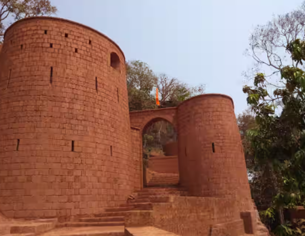 Yashwant Gad Fort, Sindhudurg, Maharashtra - Vushii.com Yashwant Gad Fort, Sindhudurg, Maharashtra - Vushii.com